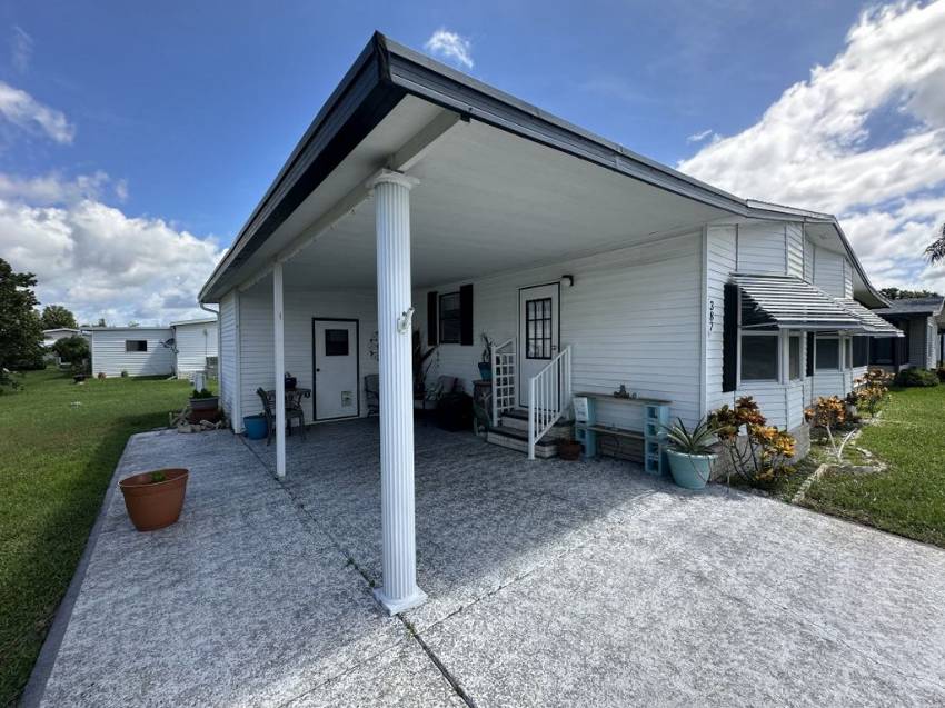 387 Tennis Lane a Winter Haven, FL Mobile or Manufactured Home for Sale